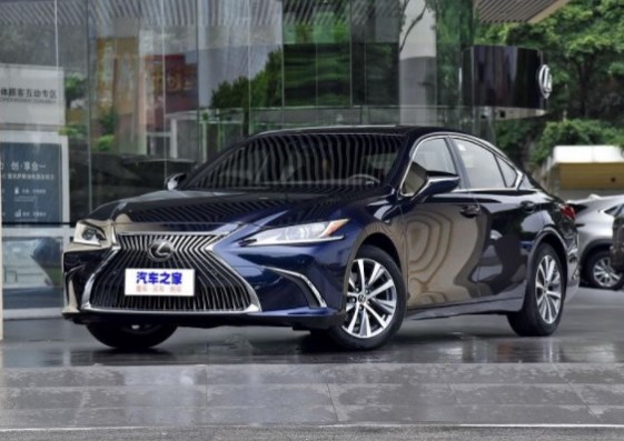 Lexus ES 2022 mới, cấu hình, tin đồn