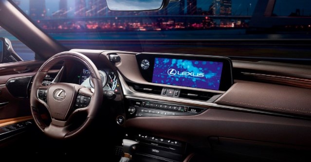 Lexus ES 2022 mới, cấu hình, tin đồn