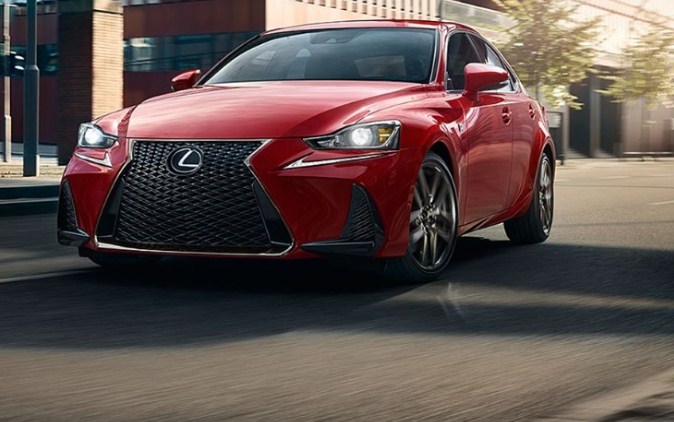 Lexus IS Sport Sedan 2022 Thay đổi mới, Tin đồn, Thiết kế lại