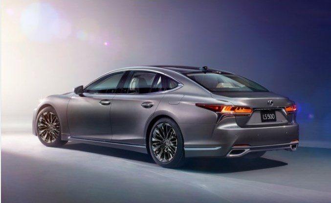Lexus LS 2022 mới, động cơ tự động, thay đổi