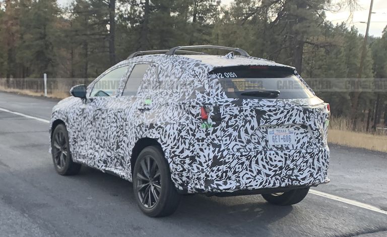 Lexus NX 2022 có những gì thay đổi