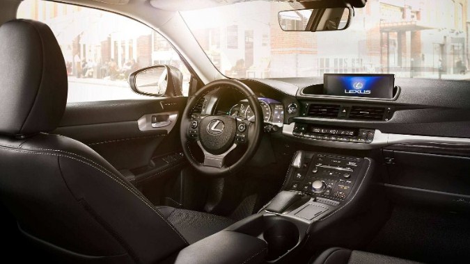 Lexus NX Hybrid Cargo Space 2022 mới, nội thất điện, ngày phát hành
