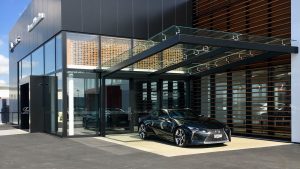 Showroom Lexus Cam Ranh