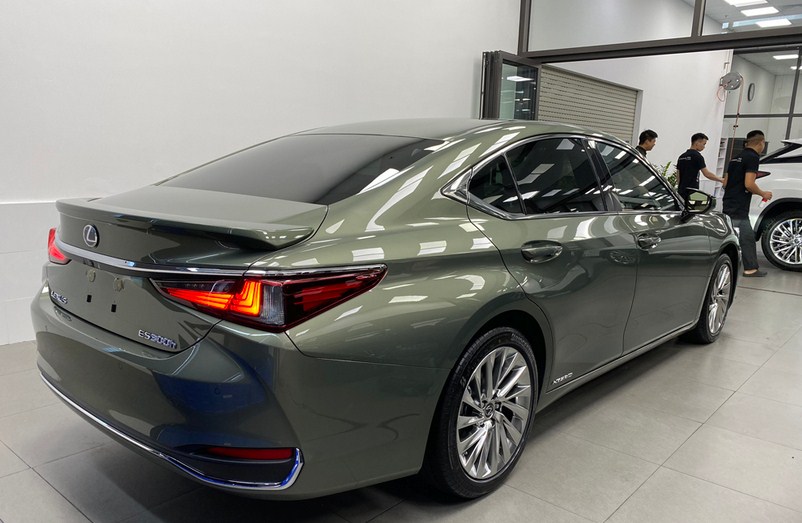 Bảng giá lăn bánh Lexus ES 300h