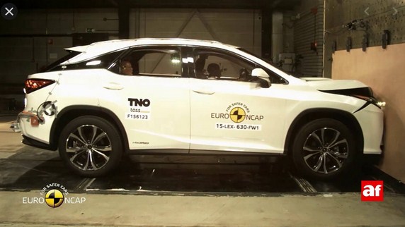 Euro NCAP: Lexus RX đạt được xếp hạng 5 sao tối đa