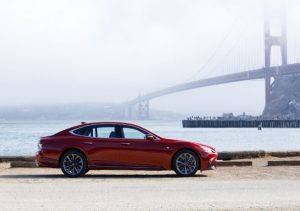 LS 500 F SPORT được cập nhật phanh, tùy chọn nội thất màu trắng