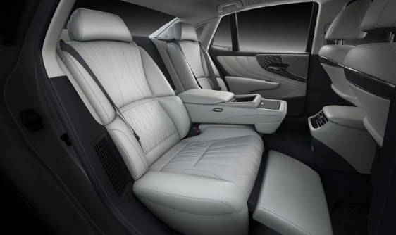 Lexus LS 500h 2021 sẵn sàng cho các đơn đặt hàng tại thị trường Anh