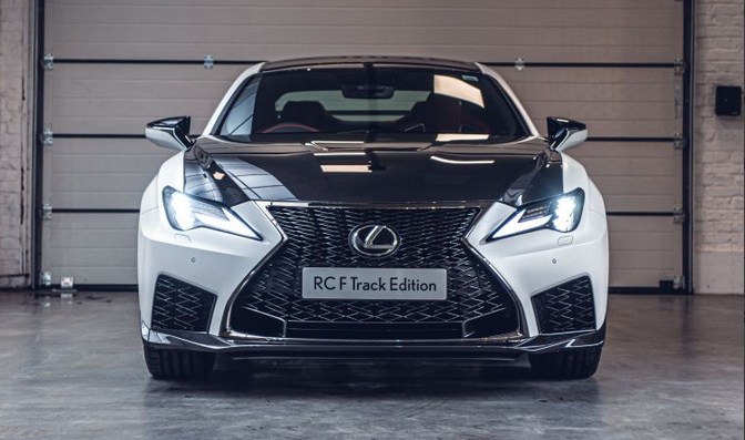 Lexus RC F Track Edition thiết kế độc đáo 'Hakuji'