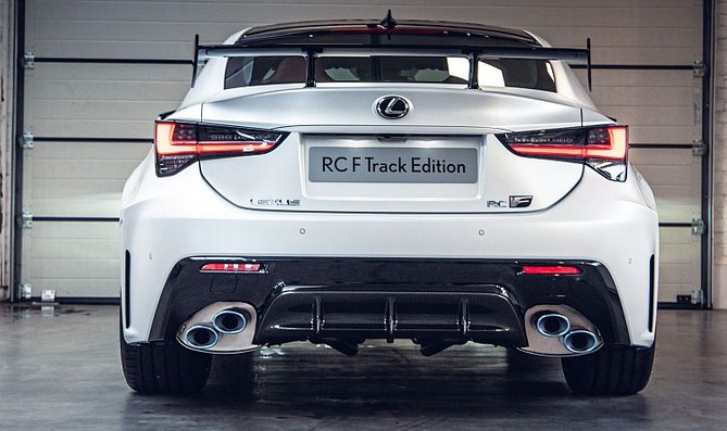 Lexus RC F Track Edition thiết kế độc đáo 'Hakuji'