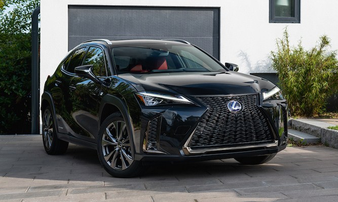 Màu xe Lexus của bạn nói lên điều gì về bạn?