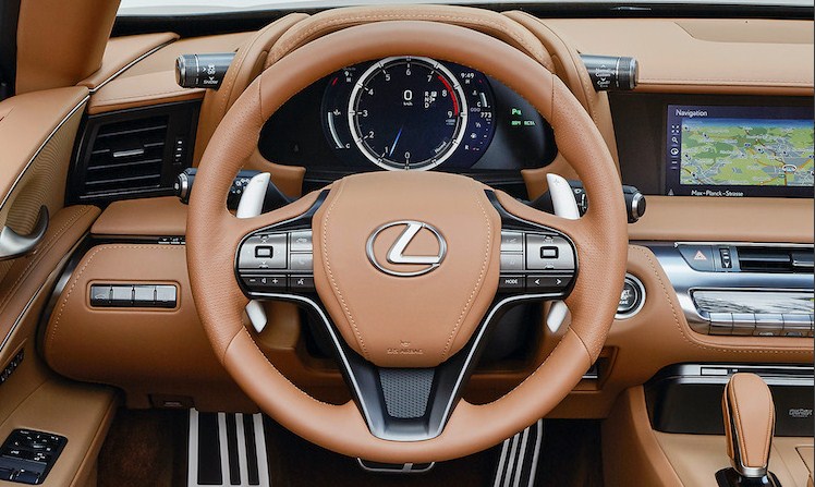 THIẾT KẾ VÔ LĂNG LEXUS: CÂU CHUYỆN VỀ PHONG CÁCH VÀ SỰ AN TOÀN