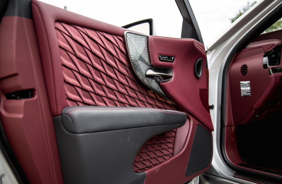 Đánh giá: Lexus LS 500 2021