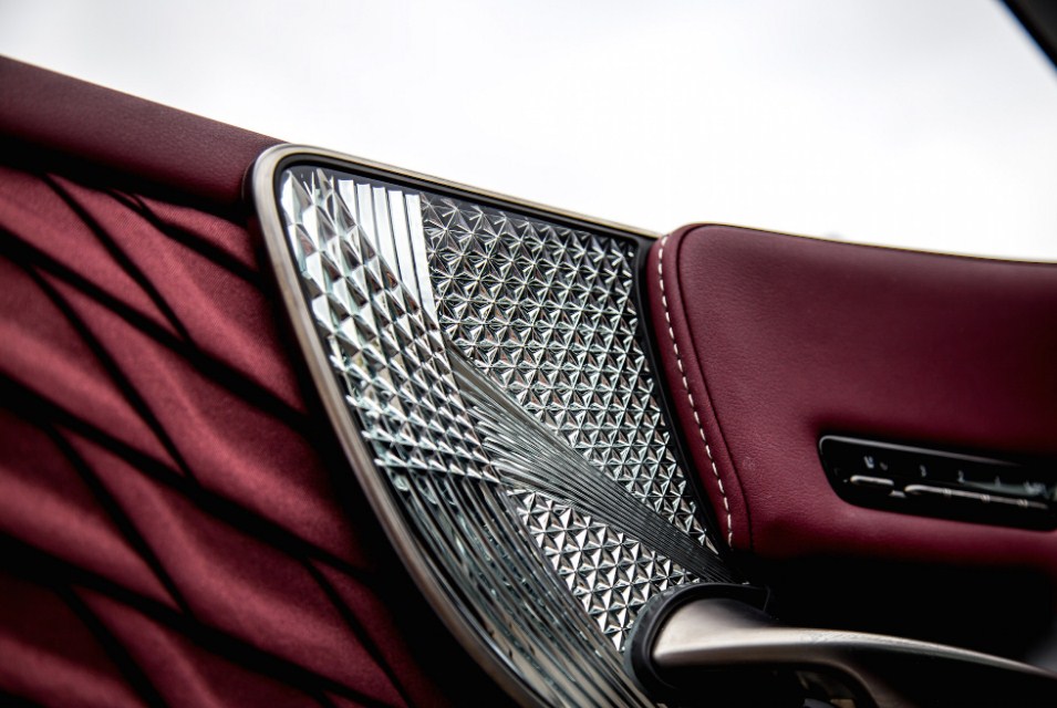 Đánh giá: Lexus LS 500 2021