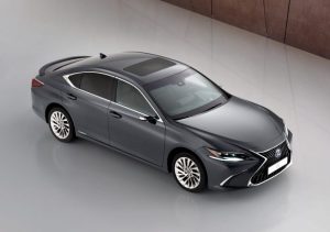 Lexus ES 2021 ra mắt lần đầu tại Thượng Hải