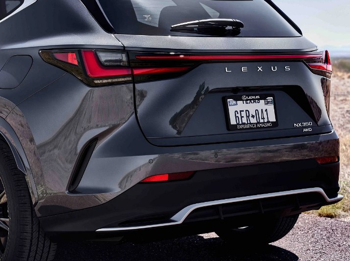 So sánh BMW X3 và Lexus NX 2022