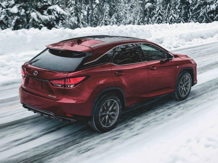So sánh BMW X5 với Lexus RX năm 2022