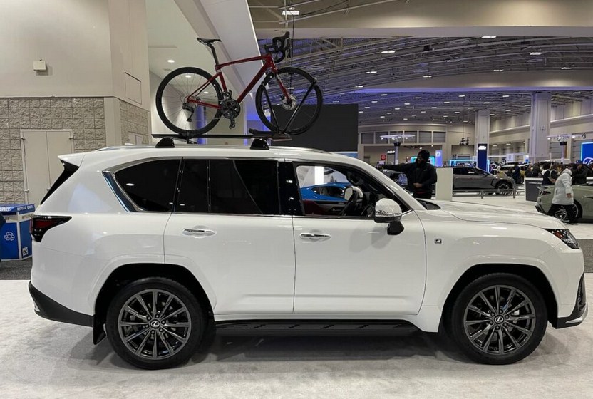 Lexus LX 600 F Sport 2025: Đánh giá từ các chuyên gia